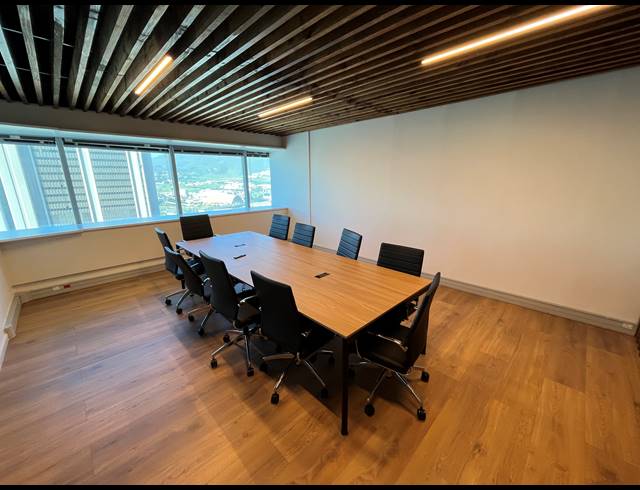 197M² OFFICE TO LET IN FORESHORE